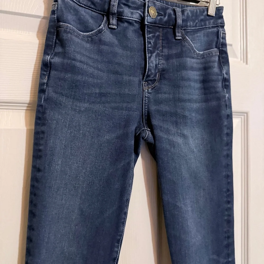 American Eagle Outfitters The Dream Jean High Rise Jegging - Picture 4 of 11